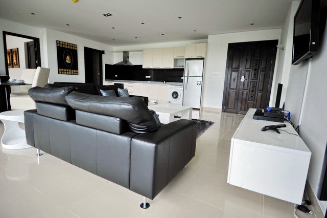Condominium for rent Jomtien showing the open plan concept Condominium for rent Jomtien showing the open plan concept