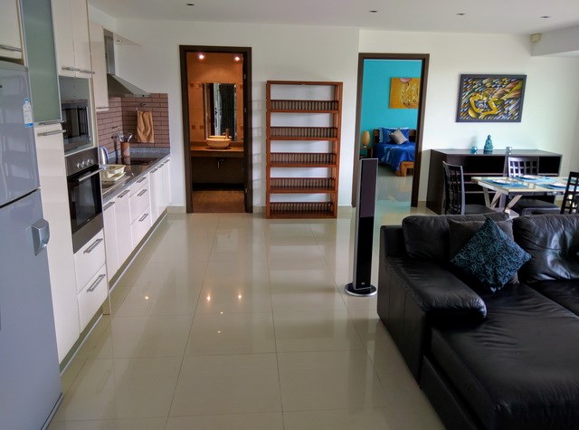 Condominium for rent Jomtien showing the open plan concept Condominium for rent Jomtien showing the open plan concept