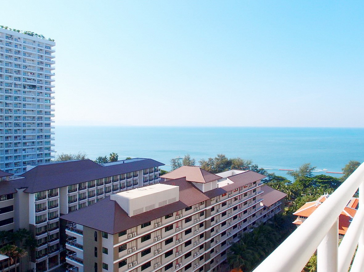 Condominium for rent Jomtien showing the balcony view
