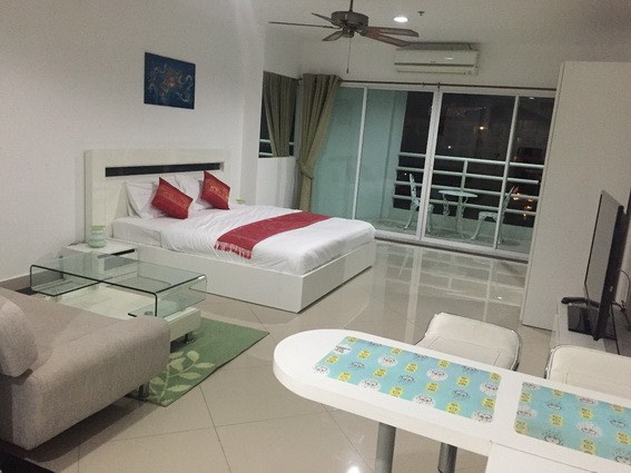 Condominium for rent Pattaya View Talay 6 showing the studio suite Condominium for rent Pattaya View Talay 6 showing the studio suite