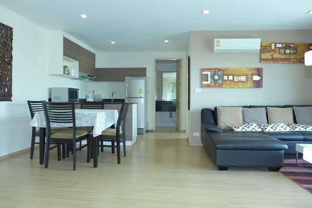 Condominium For Rent Pattaya showing the open plan concept 