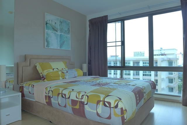 Condominium For Rent Pattaya showing the second bedroom and view 