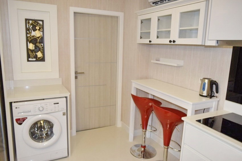 Condominium for rent Pratumnak Pattaya showing the laundry area Condominium for rent Pratumnak Pattaya showing the laundry area