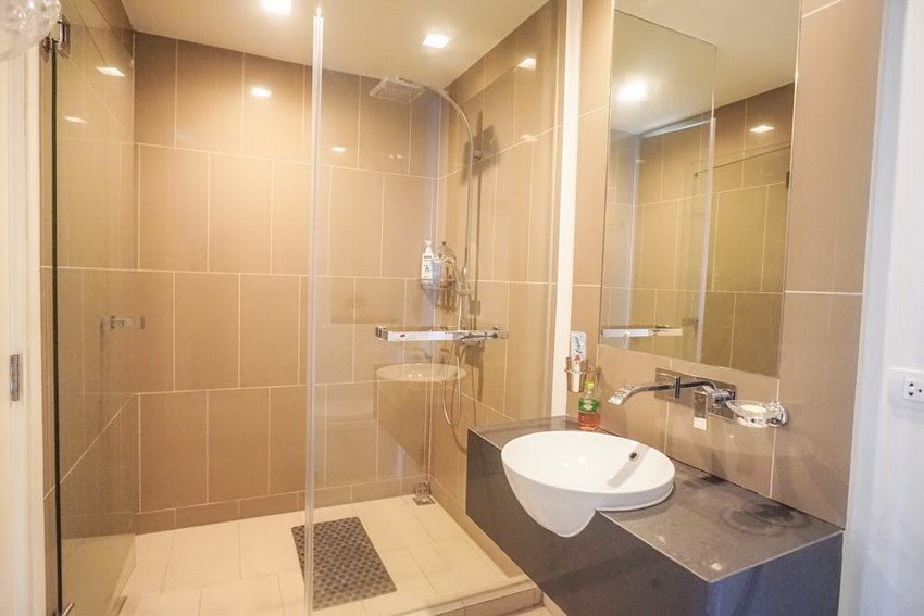 Condominium for rent at Zire Wongamat Pattaya showing a bathroom Condominium for rent at Zire Wongamat Pattaya showing a bathroom