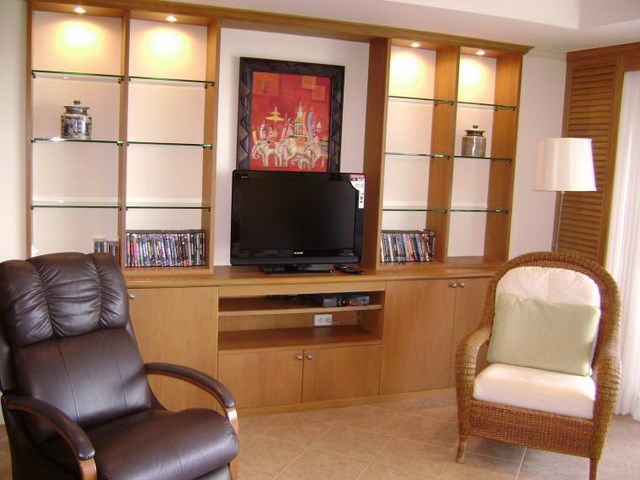 Condominium for rent Jomtien Beach showing the living area Condominium for rent Jomtien Beach showing the living area
