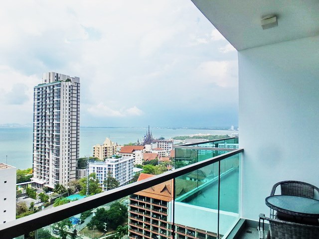 Condominium for rent Wong Amat Tower showing the balcony and view