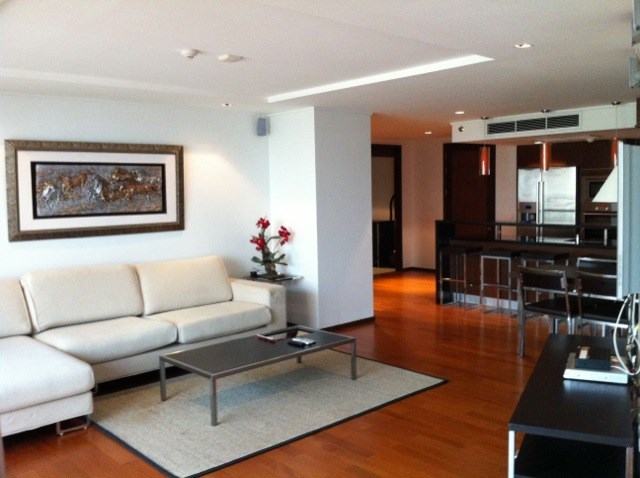 Condominium for rent Pattaya Northshore showing the living area
