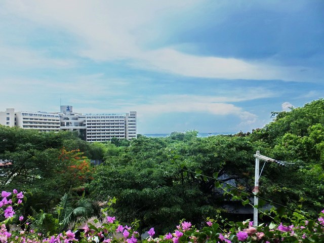 Condominium for rent Pratumnak Pattaya showing the balcony view 