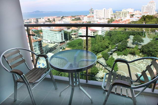 Condominium for rent Pratumnak Pattaya showing the balcony Condominium for rent Pratumnak Pattaya showing the balcony