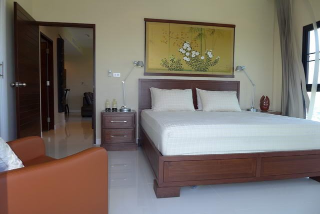 Condominium for rent Pratumnak Pattaya showing the bedroom suite
