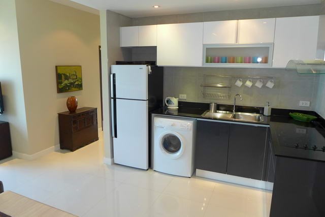 Condominium for rent Pratumnak Pattaya showing the kitchen area Condominium for rent Pratumnak Pattaya showing the kitchen area