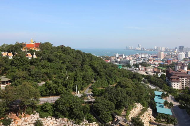 Condominium for rent Pratumnak Pattaya showing the views of Buddha Hill Condominium for rent Pratumnak Pattaya showing the views of Buddha Hill