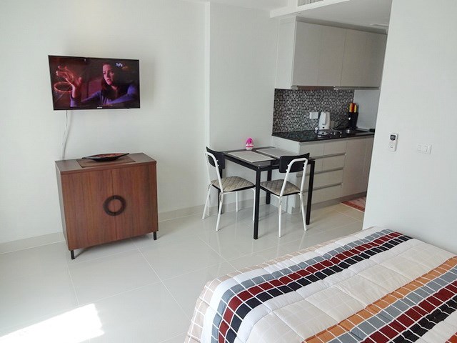 Condominium for rent Pattaya showing the studio