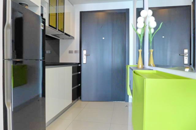 Condominium for rent Wong Amat beach Pattaya showing the kitchen Condominium for rent Wong Amat beach Pattaya showing the kitchen