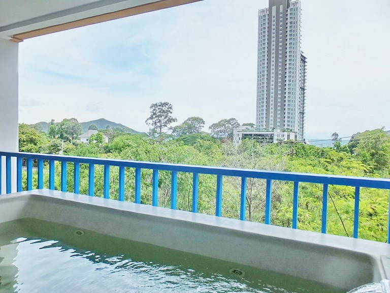 Condominium for sale Bangsaray Pattaya showing the balcony and view 