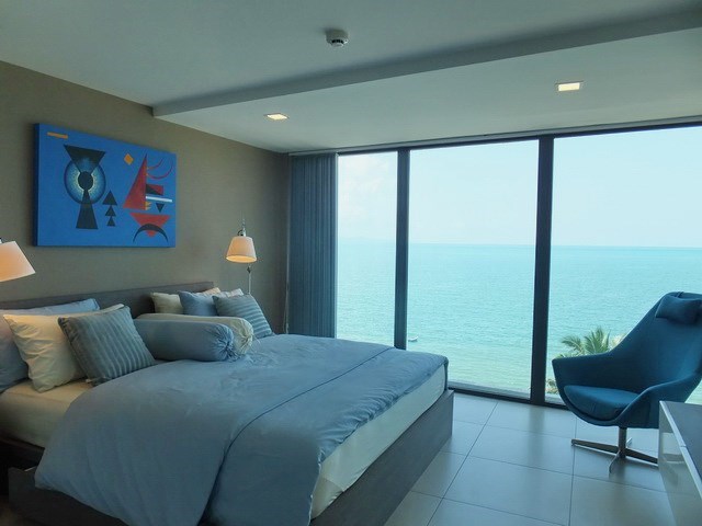 Condominium for sale Na Jomtien showing the bedroom