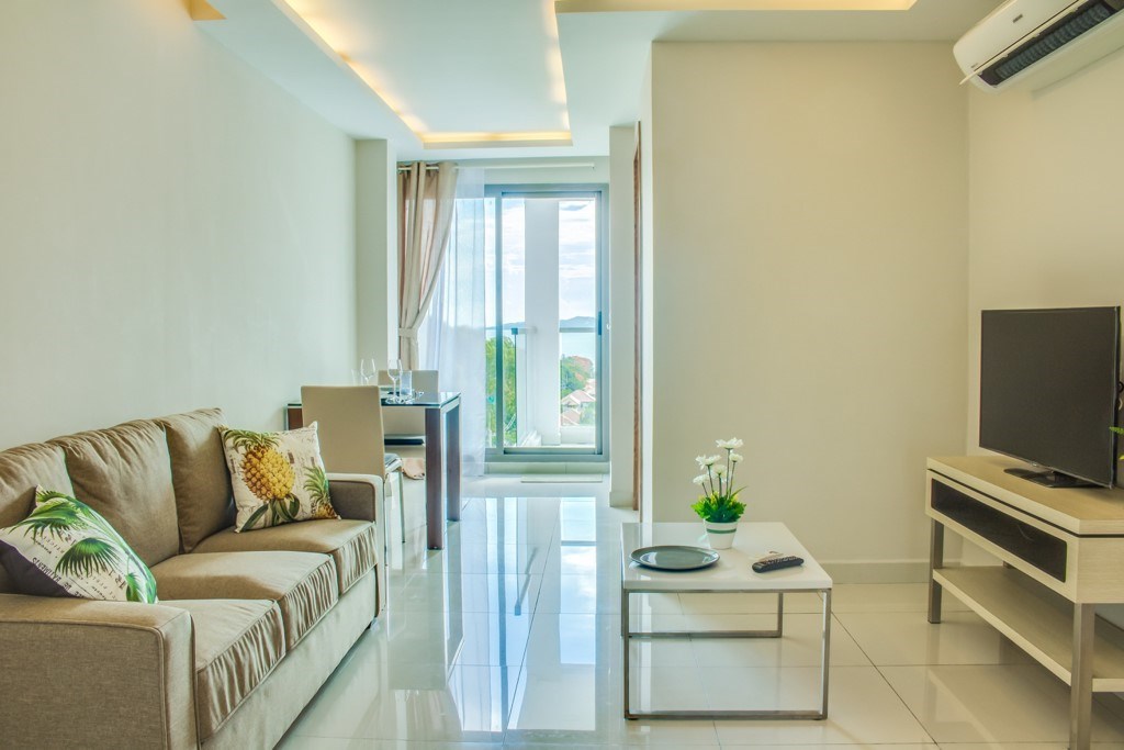 Condominium for sale Pratumnak Hill Pattaya showing the living room Condominium for sale Pratumnak Hill Pattaya showing the living room