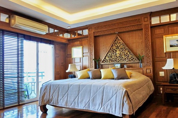 Condominium for sale Pratumnak Hill Pattaya showing the second bedroom and balcony