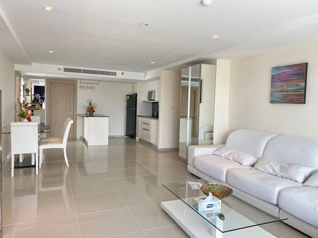 Condominium for sale Pratumnak Pattaya showing the open plan concept Condominium for sale Pratumnak Pattaya showing the open plan concept