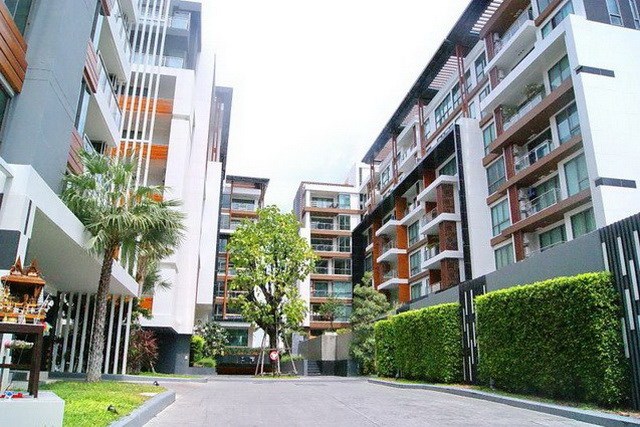 Condominium For Sale Pattaya showing the condominium buildings 