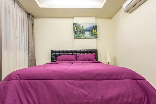 Condominium for sale Pattaya showing the second bedroom Condominium for sale Pattaya showing the second bedroom