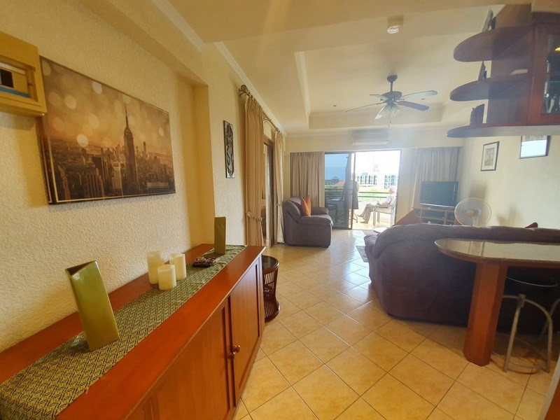 Condominium for sale Pratumnak Pattaya showing the open plan concept Condominium for sale Pratumnak Pattaya showing the open plan concept