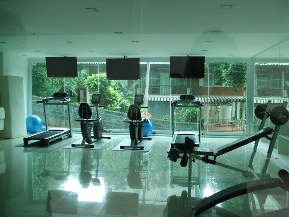 Condominium for rent Naklua showing the fitness centre
