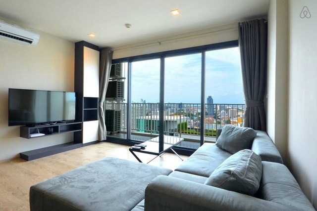 Condominium for rent Pattaya showing the living room Condominium for rent Pattaya showing the living room