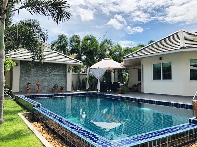 House for rent East Pattaya showing the covered terraces and pool House for rent East Pattaya showing the covered terraces and pool