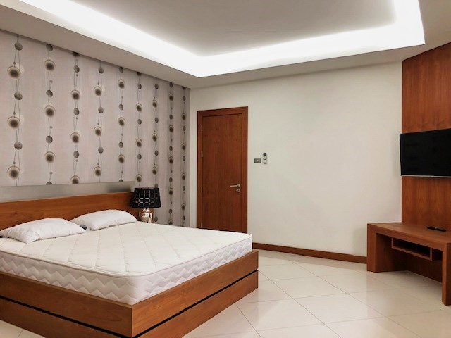 House for rent East Pattaya showing the master bedroom House for rent East Pattaya showing the master bedroom