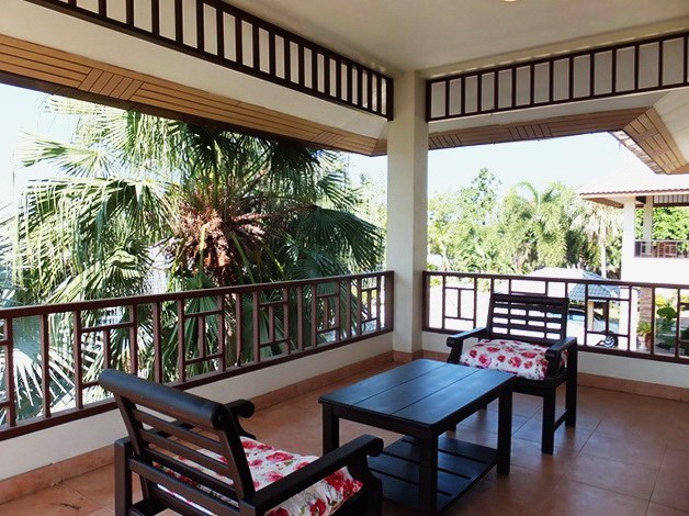 House for rent East Pattaya showing the balcony 