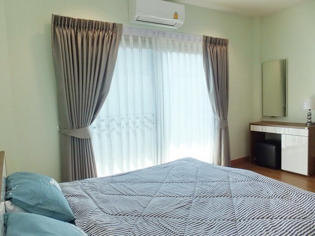 House for rent Huay Yai Pattaya showing the second bedroom with furniture 