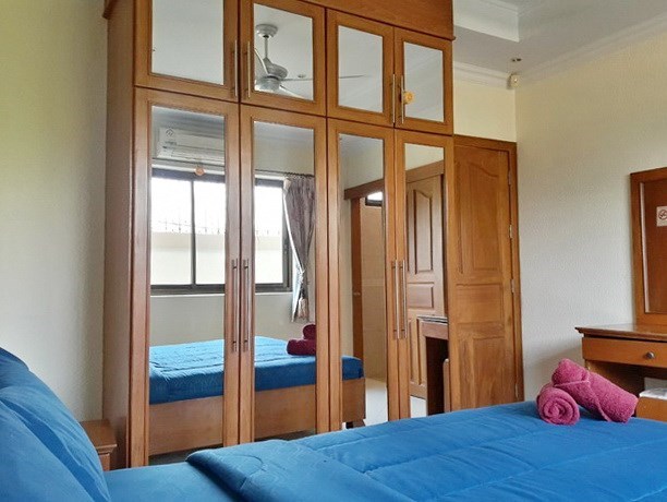 House for rent Jomtien Pattaya showing the second bedroom suite