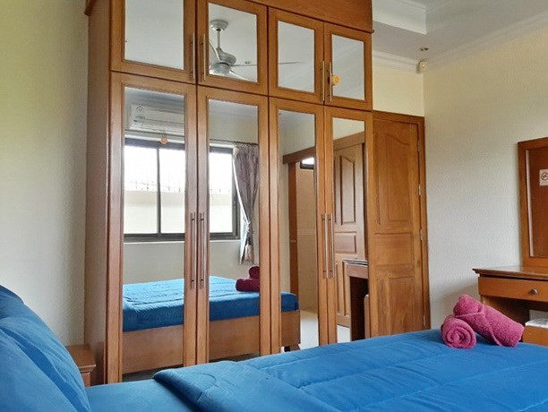 House for rent Jomtien Pattaya showing the second bedroom suite House for rent Jomtien Pattaya showing the second bedroom suite