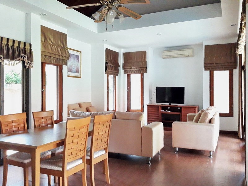 House for rent Mabprachan Pattaya showing the dining and living areas House for rent Mabprachan Pattaya showing the dining and living areas