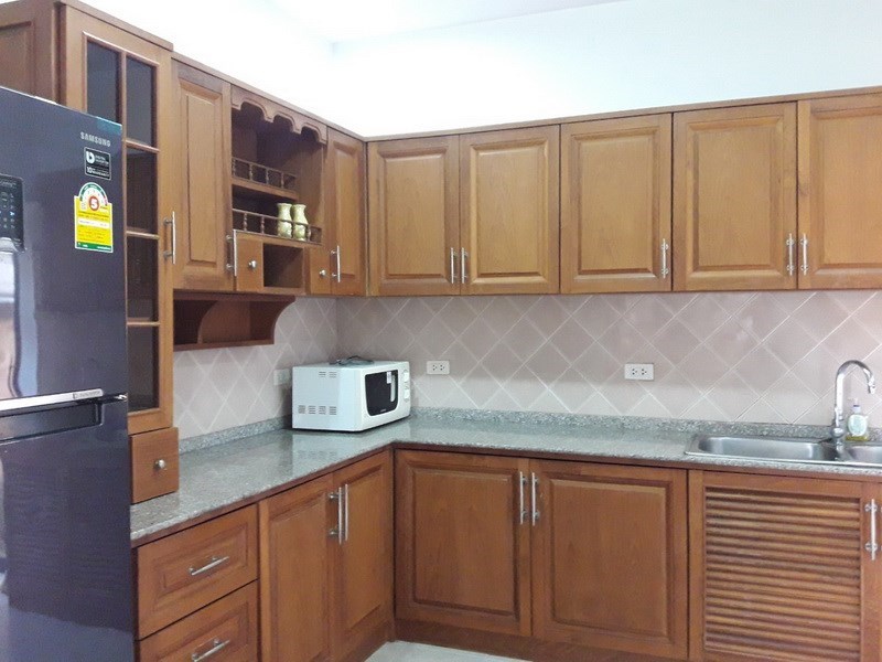 House for rent Mabprachan Pattaya showing the kitchen House for rent Mabprachan Pattaya showing the kitchen
