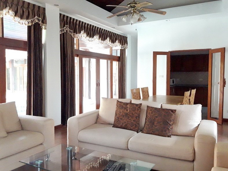 House for rent Mabprachan Pattaya showing the open plan concept 