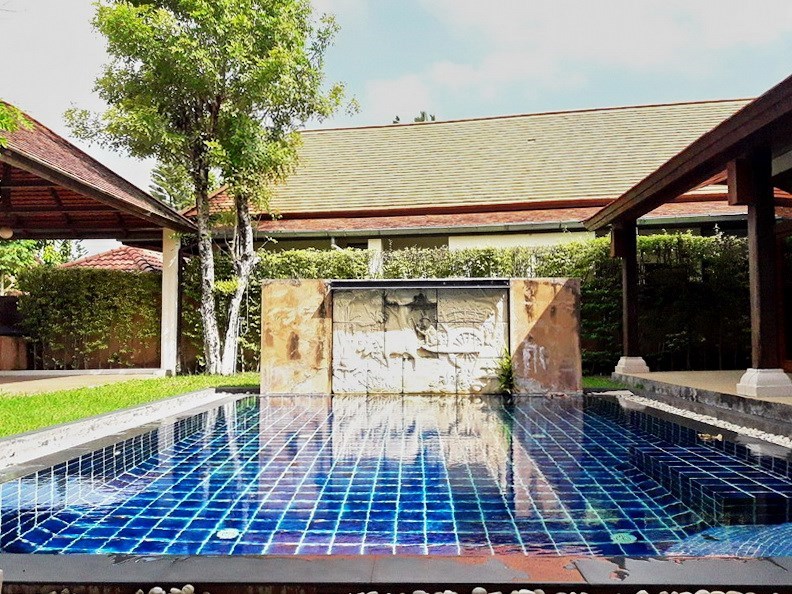 House for rent Mabprachan Pattaya showing the private pool House for rent Mabprachan Pattaya showing the private pool