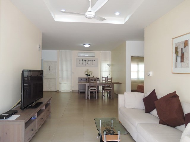 House for rent Pattaya showing the open plan living concept