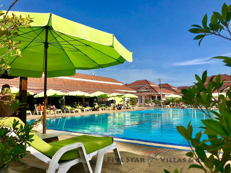 house for rent East Pattaya showing the communal swimming pool house for rent East Pattaya showing the communal swimming pool