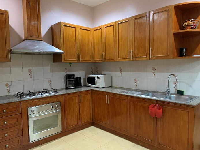 House for rent East Pattaya showing the kitchen House for rent East Pattaya showing the kitchen