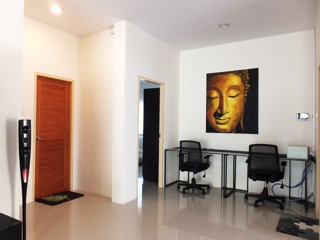 House for rent East Pattaya showing the office area 