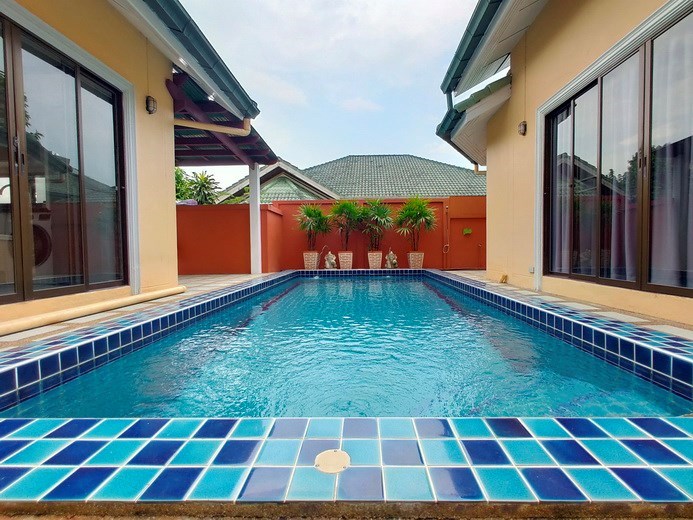 House for rent East Pattaya showing the private pool 