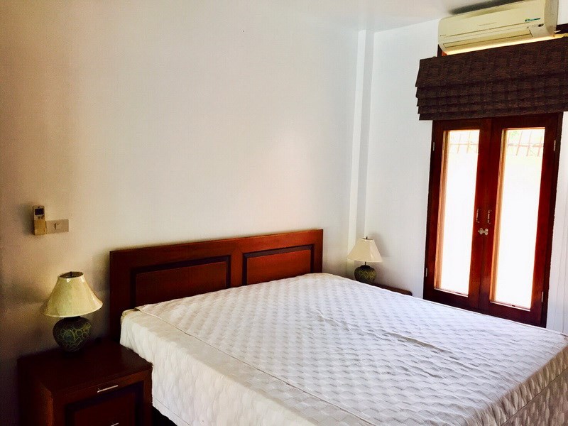 House for rent Mabprachan Pattaya showing a bedroom 