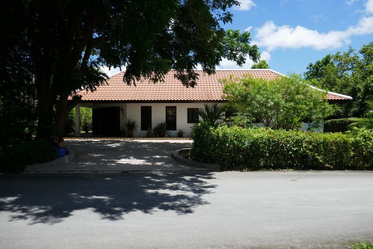 House for rent Pattaya Bangsaray showing the house House for rent Pattaya Bangsaray showing the house