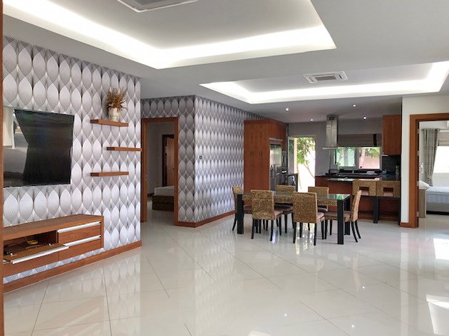 House for sale East Pattaya showing the open plan concept House for sale East Pattaya showing the open plan concept