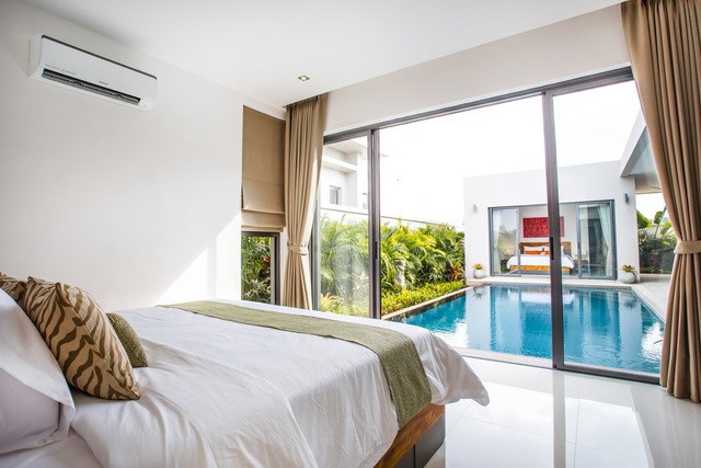House for sale Pattaya showing the second bedroom suite House for sale Pattaya showing the second bedroom suite