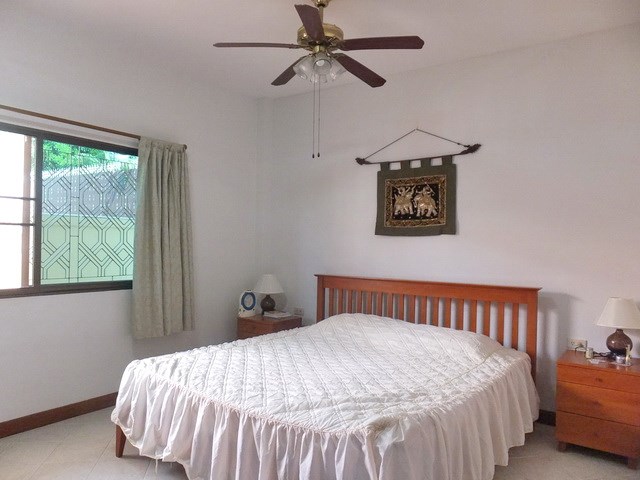 House for sale East Pattaya showing the second bedroom