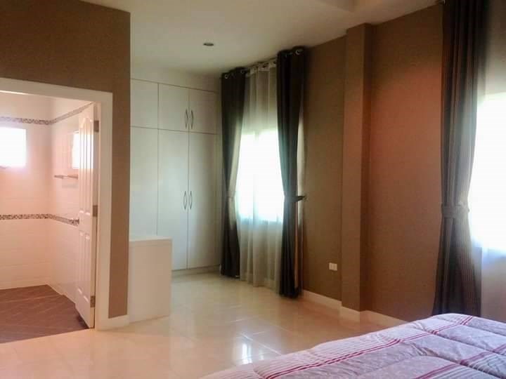 House for sale East Pattaya showing the third bedroom suite House for sale East Pattaya showing the third bedroom suite