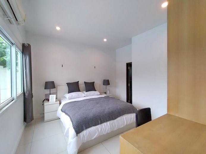 House for sale Pattaya showing the fourth bedroom suite House for sale Pattaya showing the fourth bedroom suite